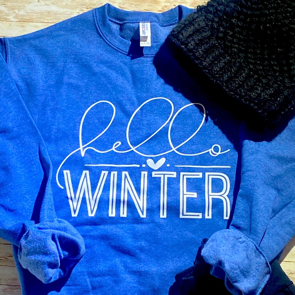 🎀SOLD OUT🎀 Hello Winter Crewneck Sweetheart